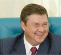 Депутат Госдумы от Сахалина в тренде – муж «беднеет», жена «богатеет»