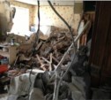 В Долинске взрывом разрушена квартира (ФОТО)