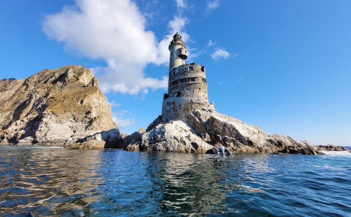 На реконструкцию маяка Анива в следующем году хотят выделить 1, 6 млрд рублей 