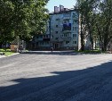 В Южно-Сахалинске продолжается капитальный ремонт дворов