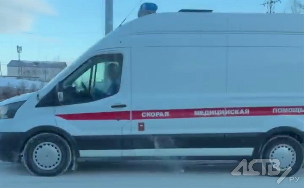 Очевидцы: универсал сбил ребёнка на "зебре" в Южно-Сахалинске