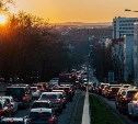 Стал известен список самых подешевевших авто в России