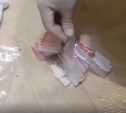 На Сахалине по пути к тайнику взяли закладчика, который находился в федеральном розыске 
