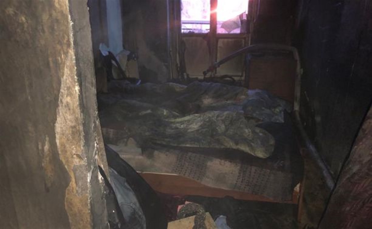 Людей из горящего дома эвакуировали в Горнозаводске утром 19 февраля 