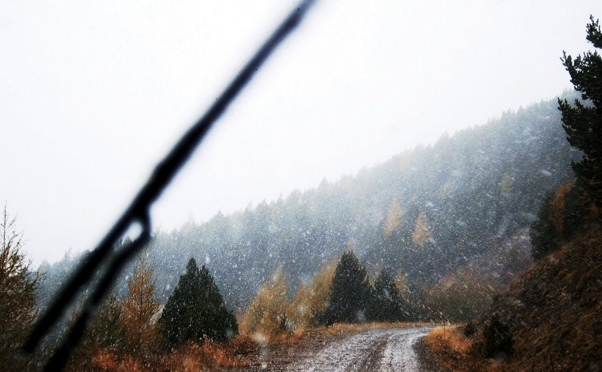 На севере Сахалина - снег, на Курилах - дожди пообещали синоптики на 15 ноября 