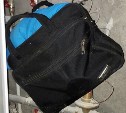 Жители дома в Южно-Сахалинске обнаружили в подъезде подозрительную сумку