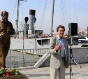 Турист через суд потребовал снести памятник Солженицыну во Владивостоке