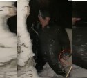В Южно-Сахалинске проверяют сообщения из соцсетей о мужчине с ножом