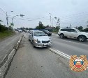 Бесправник на "Тойоте" сбил женщину на пешеходном переходе в Южно-Сахалинске
