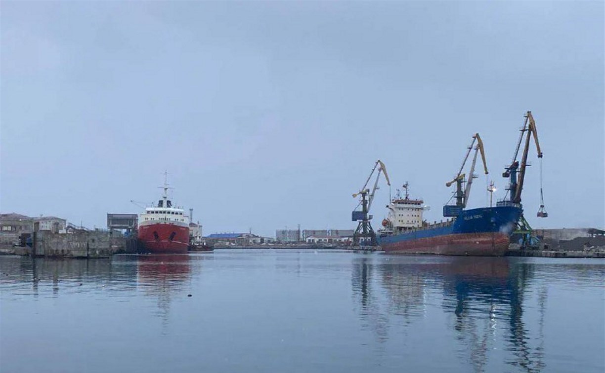 Паромную переправу Сахалин – материк закрывают из-за циклона