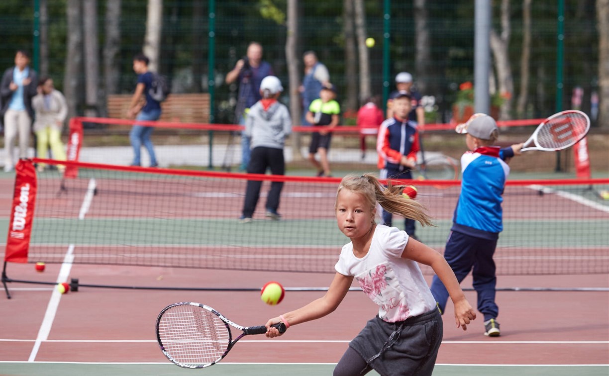 Кубок мэра Южно-Сахалинска по теннису собрал больше 150 человек
