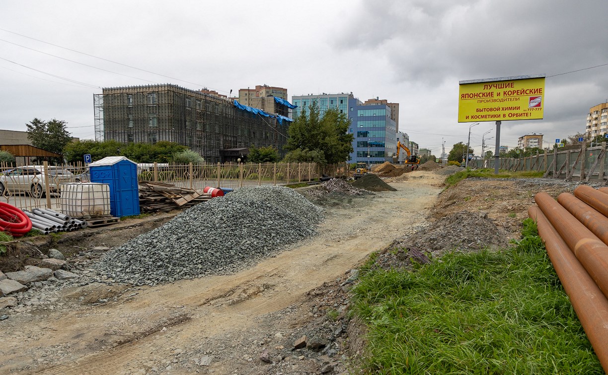 Зелёная зона и парковка для авто появятся на перекрёстке Мира-Пуркаева в Южно-Сахалинске