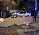 Пьяный автомобилист врезался в опору уличного освещения в Южно-Сахалинске