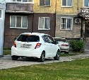 Воспитанный автохам в Южно-Сахалинске придумал изощрённый способ объехать пробку 