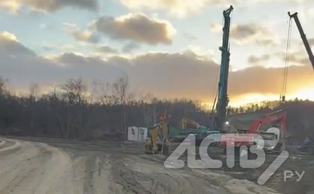 Активное строительство дороги по ночам доводит до "тахикардии" жителей СНТ в Южно-Сахалинске