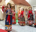 Гости семейного фестиваля в Южно-Сахалинске узнали о тонкостях настоящей русской свадьбы