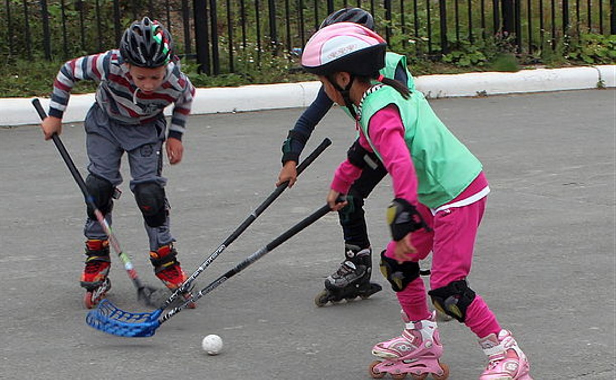 Больше 450 юных сахалинцев проведут каникулы в спортивных лагерях