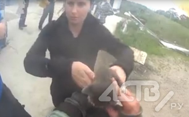 "Спасибо вам, парни!": видео спасения котят при пожаре на сахалинской птицефабрике