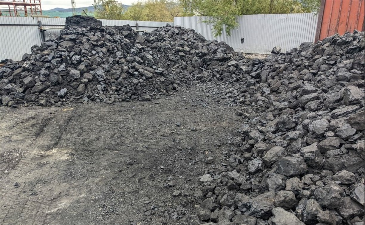 Не во всех районах Сахалинской области наладили своевременную поставку угля жителям