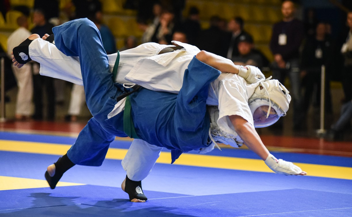 Сахалинские кудоисты взяли четыре медали на дальневосточных соревнованиях 