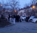 В Южно-Сахалинске из заброшенной гостиницы забрали мужчину в тяжелом состоянии
