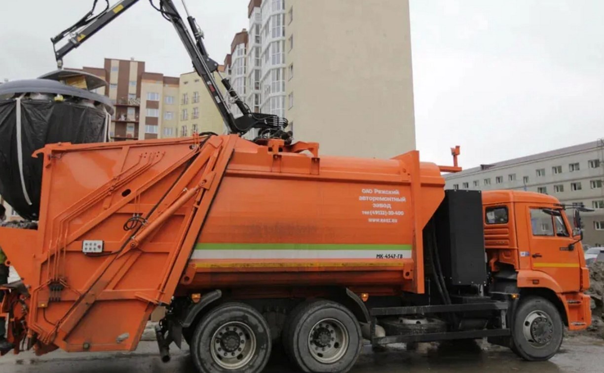 В праздничные дни вывозить мусор в Южно-Сахалинске будут по изменённому графику