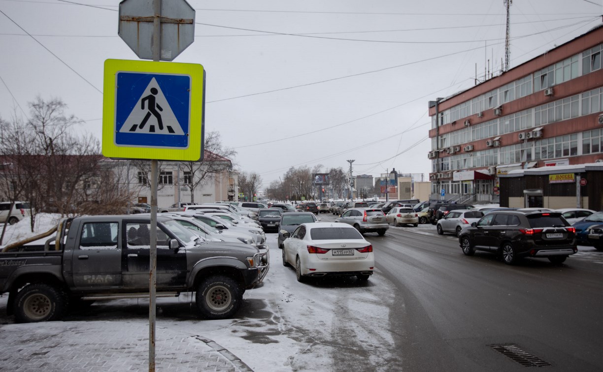Место под первую платную парковку выбрали в Южно-Сахалинске