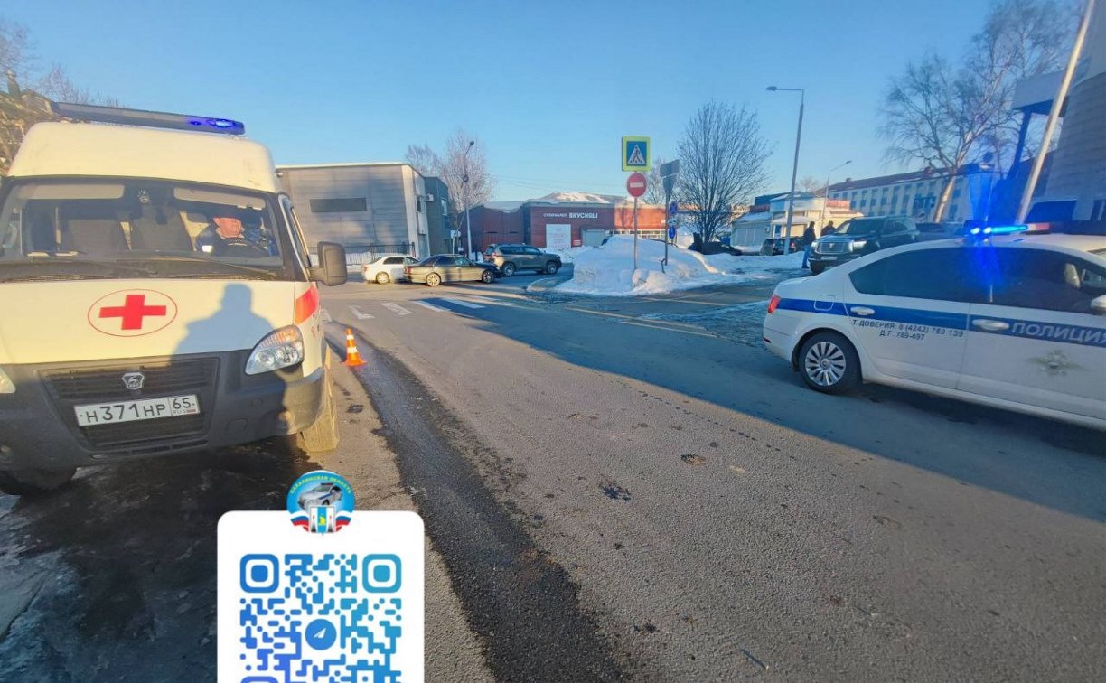 В Южно-Сахалинске 40-летняя женщина попала под колёса автомобиля В Южно-Сахалинске 40-летняя женщина попала под колёса автомобиля