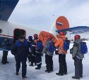 Юные сахалинские парашютисты совершили свой первый прыжок в небе над аэродромом Пушистый