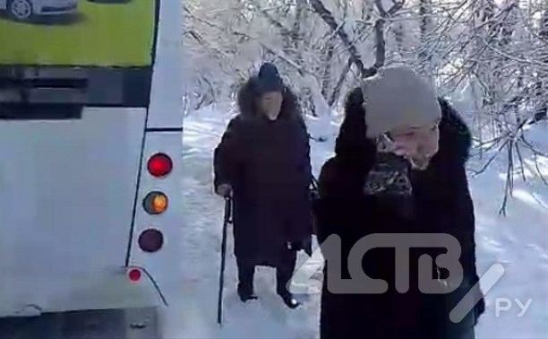 "Запахло жжёной резиной": пассажирский автобус сломался в пригороде Южно-Сахалинска