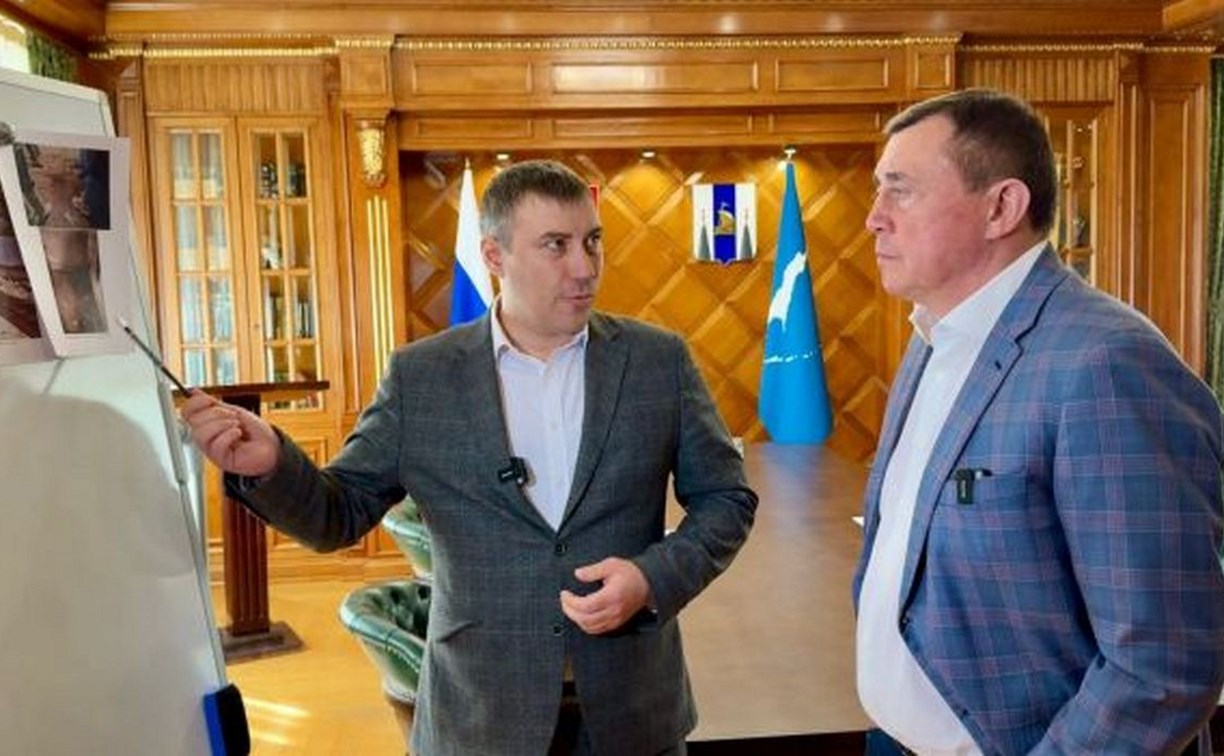 Валерий Лимаренко поручил закончить благоустройство территории Сахалинской областной больницы
