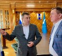Валерий Лимаренко поручил закончить благоустройство территории Сахалинской областной больницы