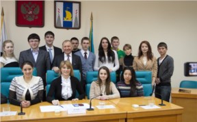 Политика и экономика