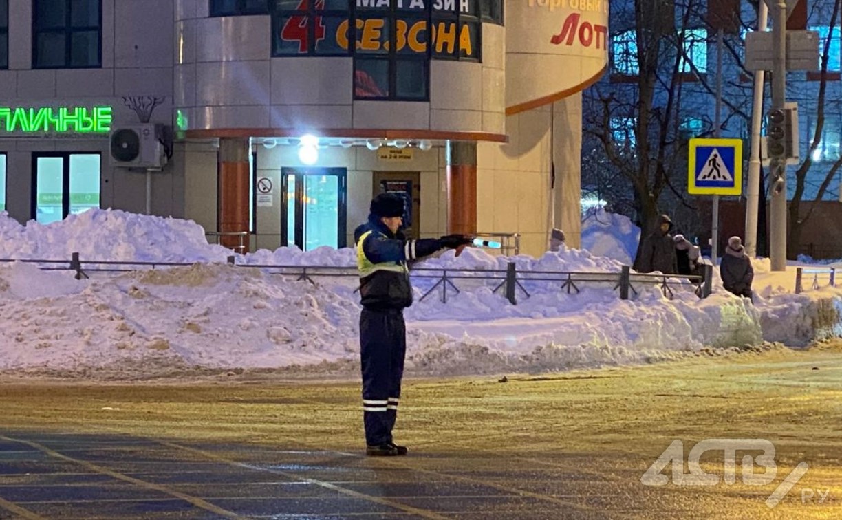 "Снова жесть": Южно-Сахалинск захватила вторая волна послеметельных пробок