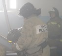 Пожар в пятиэтажке потушили в Южно-Сахалинске