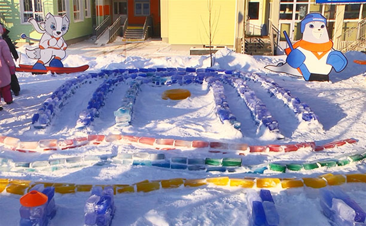 В южно-сахалинском детском саду выложили изо льда логотип «Детей Азии»