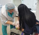 Сахалинский губернатор потребовал чаще устраивать выездные вакцинации от коронавируса
