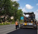 33 тысячи квадратных метров дорожного полотна уже отремонтировали в Южно-Сахалинске