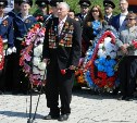 Вместо речи на митинге в Холмске ветеран Великой Отечественной запел гимн войны «Вставай, страна огромная»