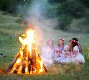 Сахалинцев приглашают плести венки и водить хороводы в месте силы