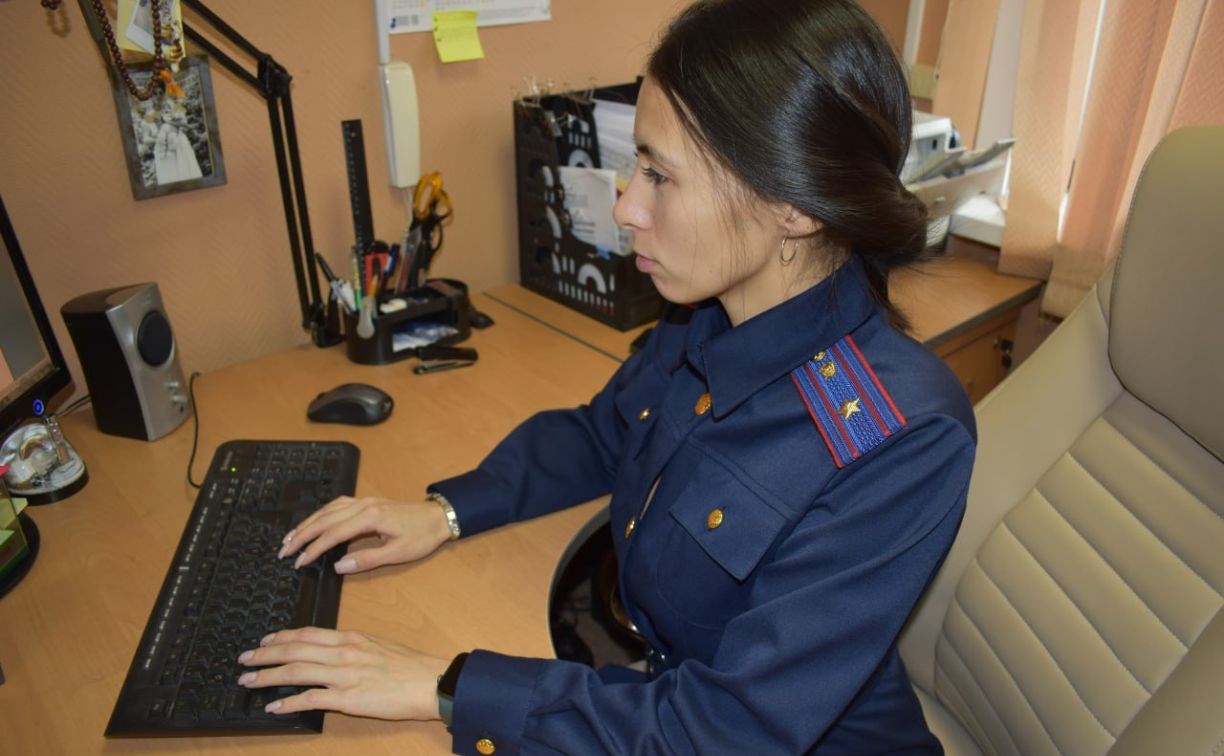В Южно-Сахалинске гражданина Узбекистана обвиняют в покушении на дачу взятки сотруднику ГИБДД