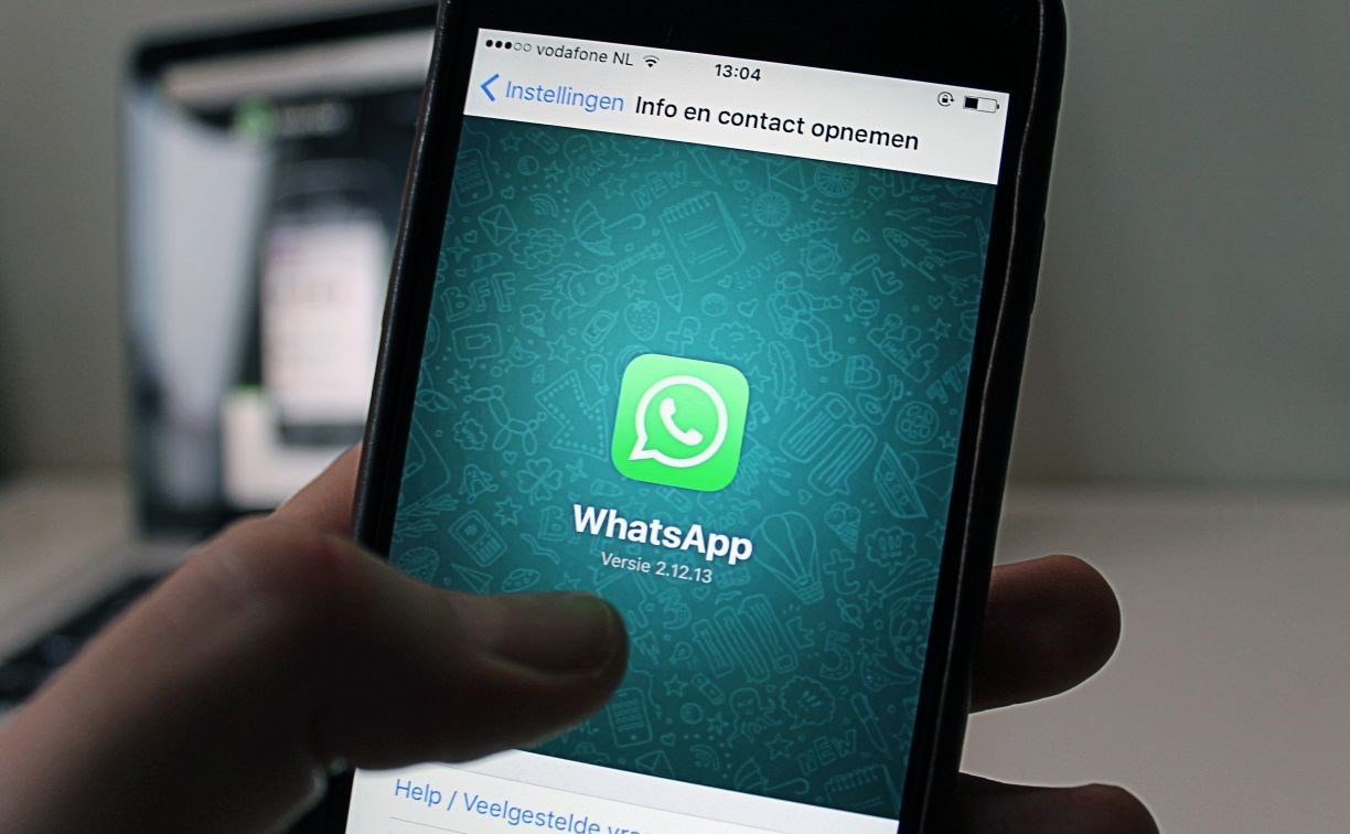 WhatsApp позволит использовать в одном приложении несколько "учёток" сразу
