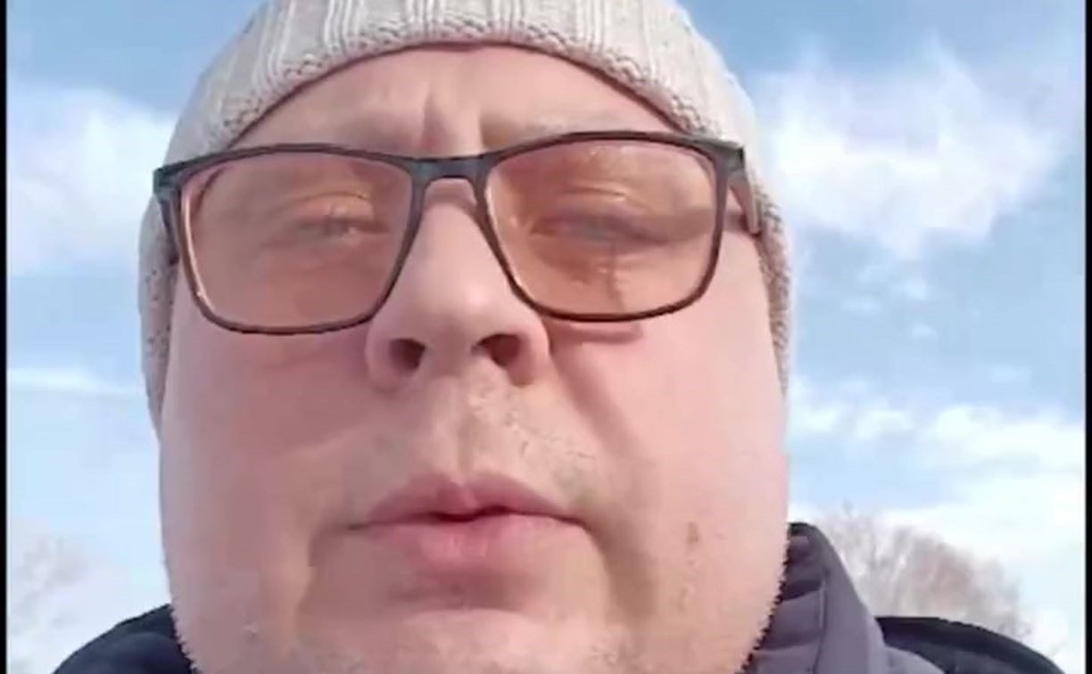"Полностью признаю вину": сахалинский депутат прокомментировал конфликт на борту самолёта в Москве