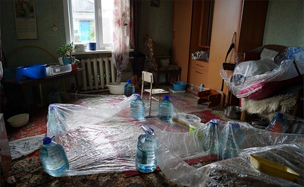 Жители Корсакова, пострадавшие от циклона, получат по 10 тысяч рублей