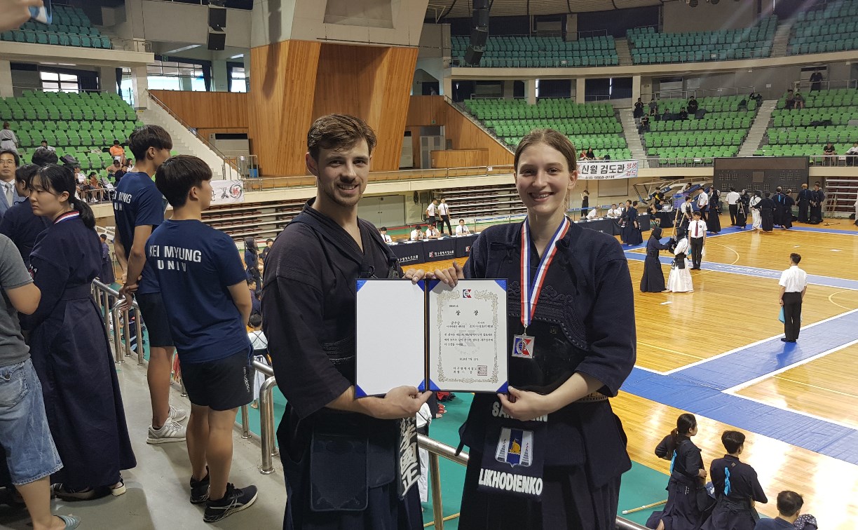 Сахалинка завоевала "серебро" на соревнованиях по кендо в Корее