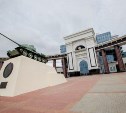 Следователи проверят информацию о прыжке самокатчика на памятник в Южно-Сахалинске