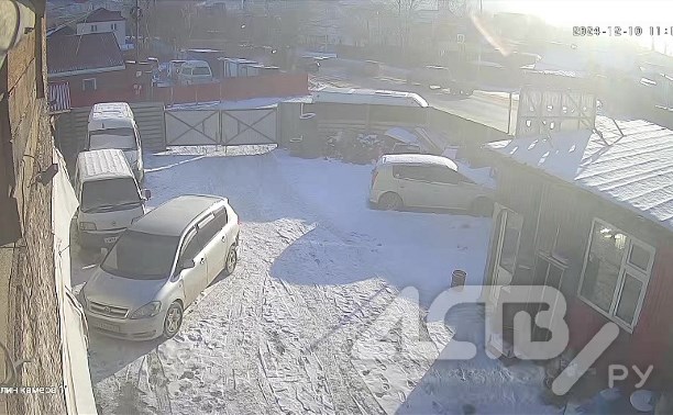 "Роковой перекрёсток": ещё одного ребёнка едва не сбили на улице Транзитной в Южно-Сахалинске