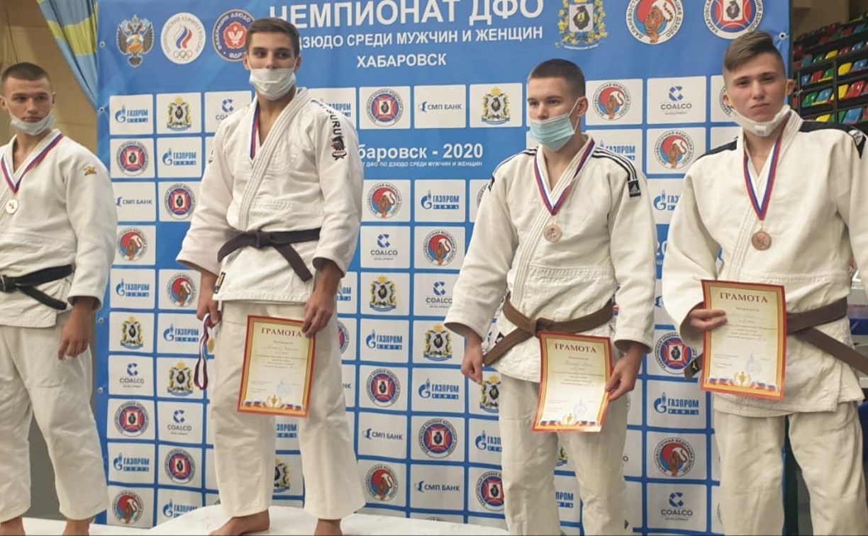 Сахалинские дзюдоисты завоевали три золотые медали чемпионата ДФО