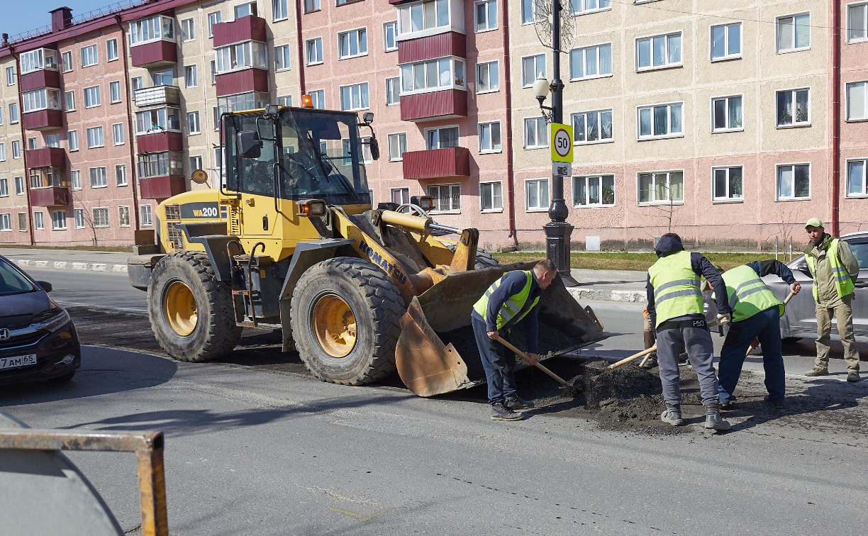 Ремонт улиц в центральной части Южно-Сахалинска планируют завершить к 1 мая