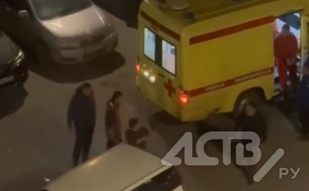 Размахивали битой и ездили пьяными: в Южно-Сахалинске компания мужчин устроила "разборки" в "Уюне"